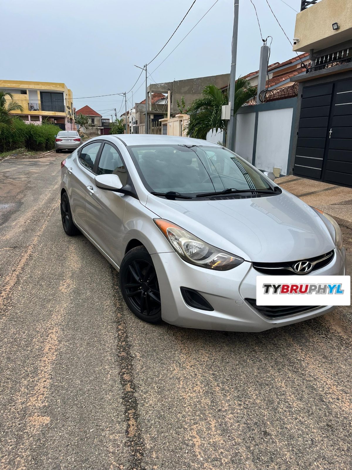 Hyundai ELANTRA — location de voiture Lomé, Togo